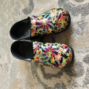 Danske clogs Size 7